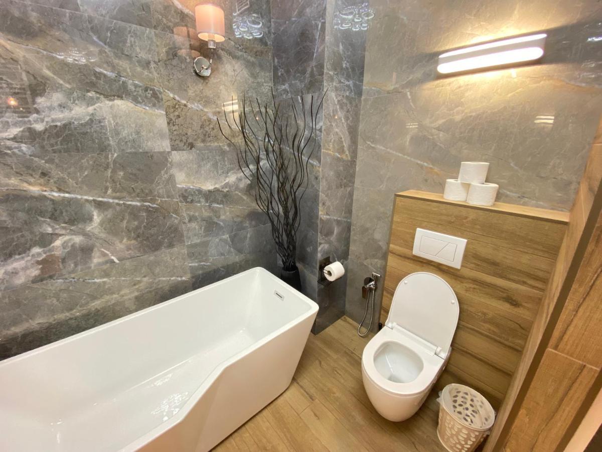 Rentnow Modern Lux Apartment In Centre Chisinau Luaran gambar