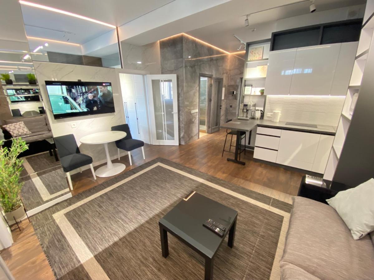 Rentnow Modern Lux Apartment In Centre Chisinau Luaran gambar