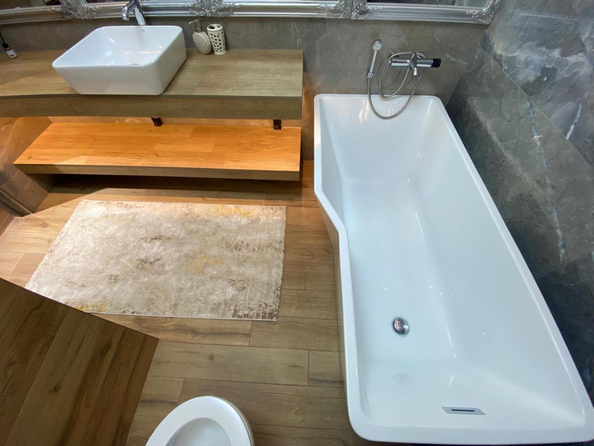 Rentnow Modern Lux Apartment In Centre Chisinau Luaran gambar